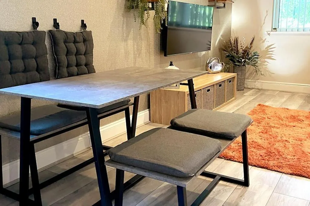 Countryside Apartment Nr. Dore Train Station Sheffield